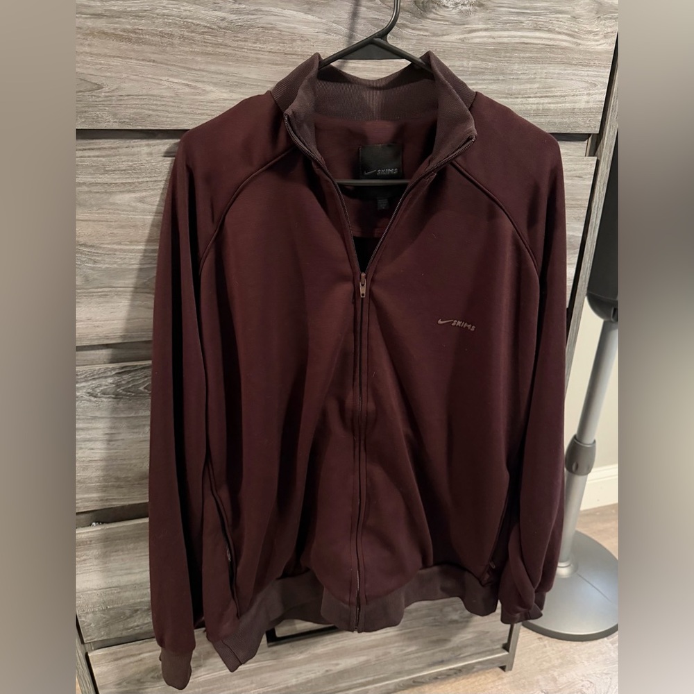 Nike Skims Maroon/Brown Zip-Up Top